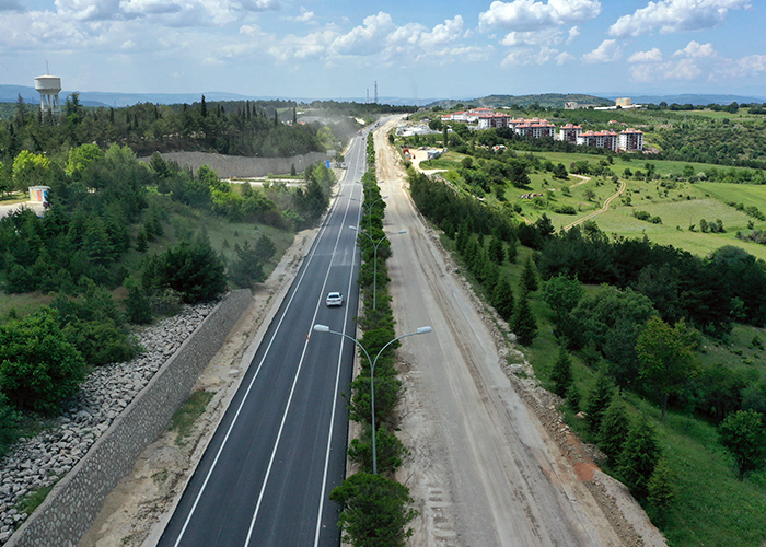 Bilecik Ayrımı Söğüt
(Bozüyük - Eskişehir)
Ayrımı İl Yolu